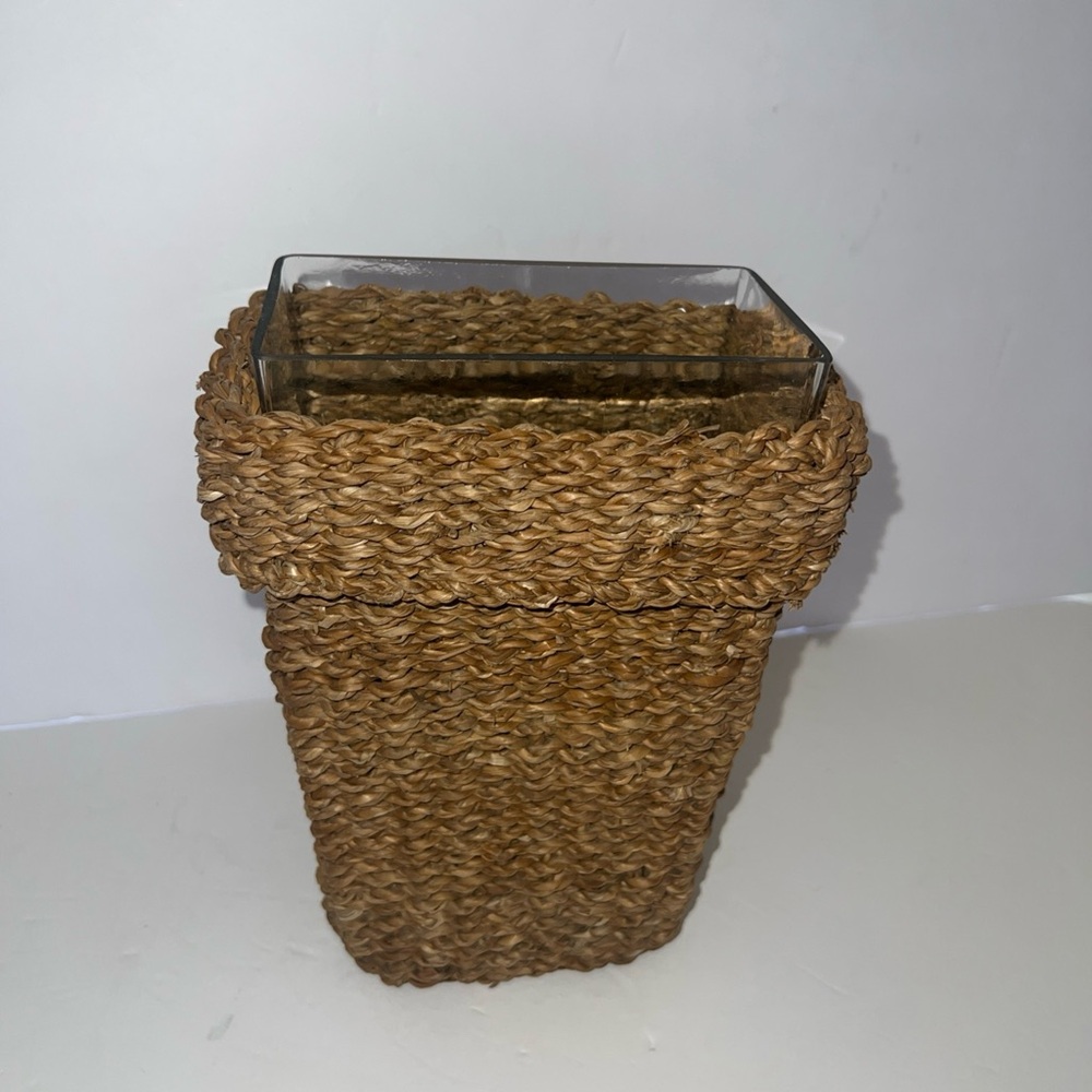 RARE VTG Woven Seagrass Square Vase Boho Coastal Rustic Home Decor 8.5” Tall